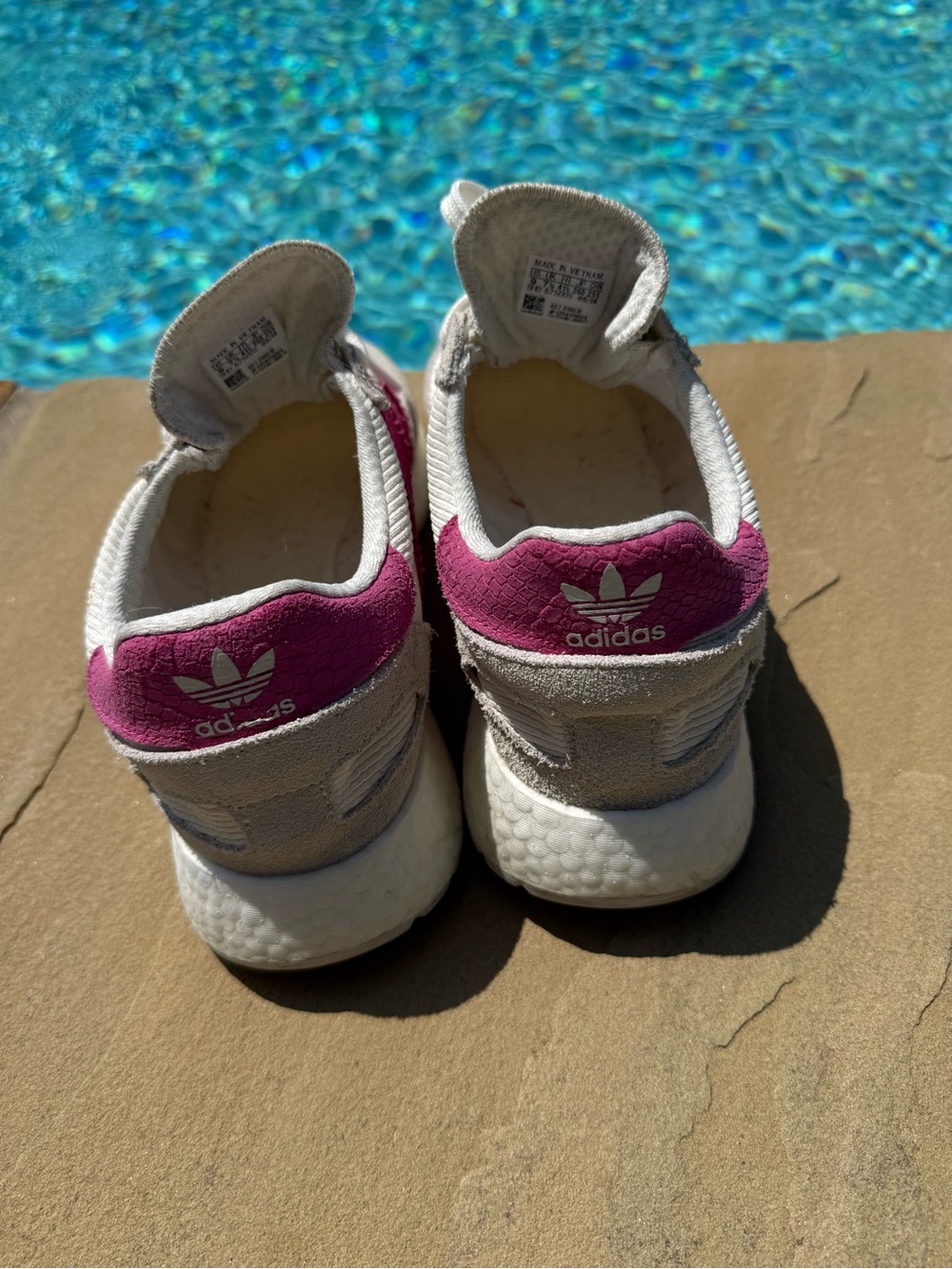 Women’s adidas athletic shoes - Picture 10 of 10